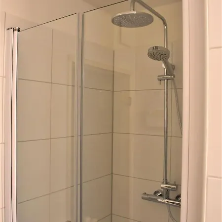 Haus Nr 15, Fischerhus * 쉴리그